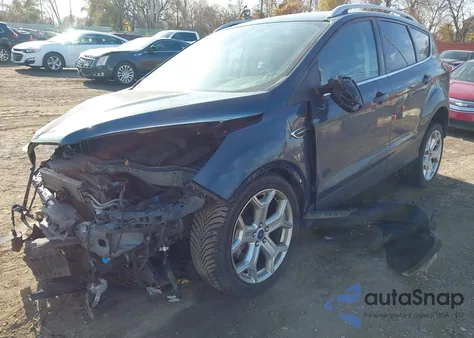 2019 Ford Escape Titanium из США, поврежденный, VIN 1FMCU9J90KUC24038